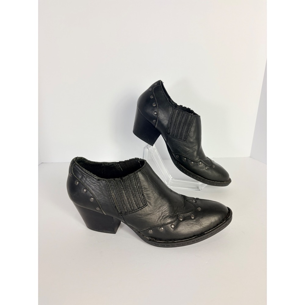 Born Western Studded Black Leather Wingtip Heeled Ankle Cowboy Boots Size 8.5